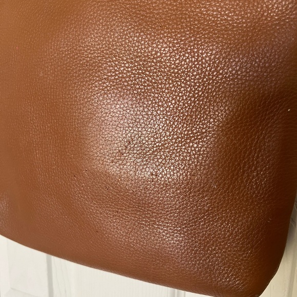 Tory Burch Marion Tan Pebbled Leather shoulder bag, convertible to cross body - Picture 3 of 11